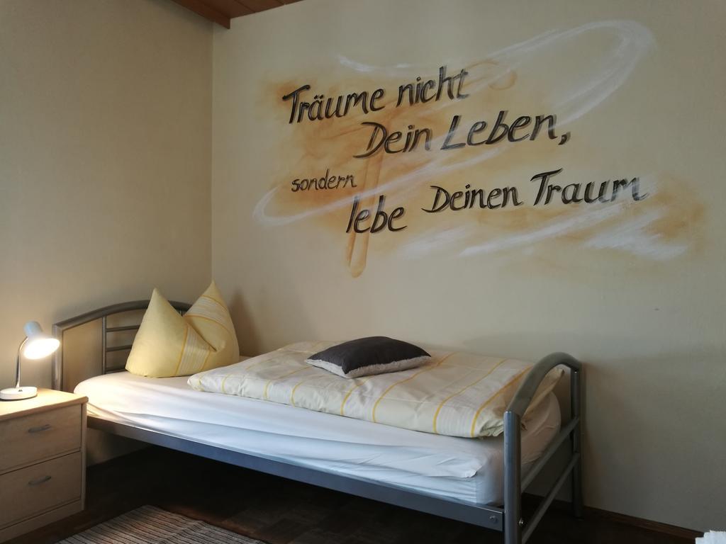Pension Und Restaurant Reck Aulendorf Exterior foto